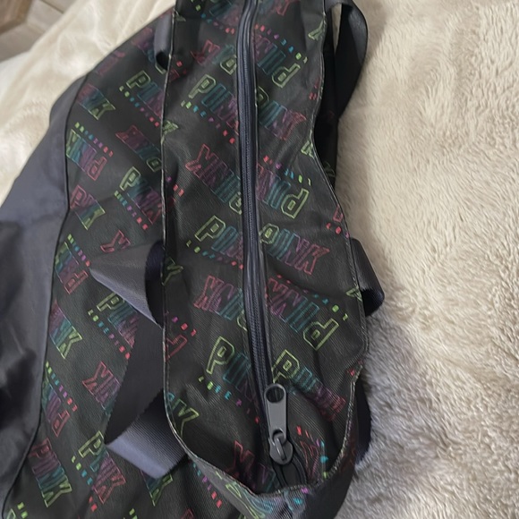 VICTORIA'S SECRET PINK RAINBOW WEEKENDER TOTE - Picture 8 of 9